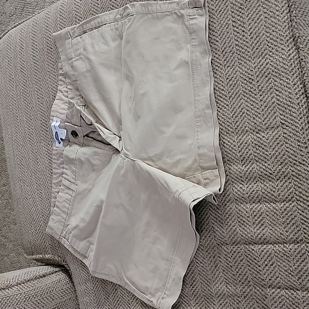Old navy Khaki shorts